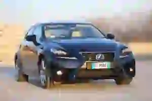 Lexus IS 300H Prova su strada 2016 - 43