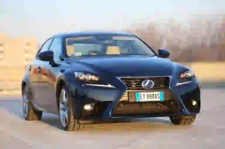 Lexus IS 300H Prova su strada 2016 - 43