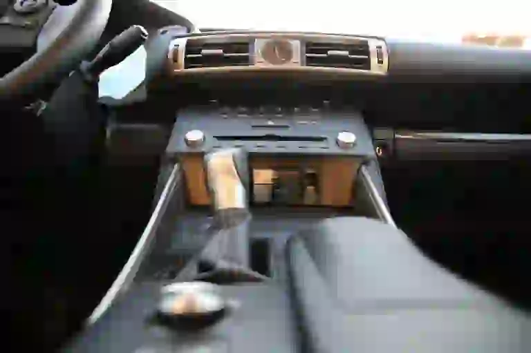 Lexus IS 300H Prova su strada 2016 - 77