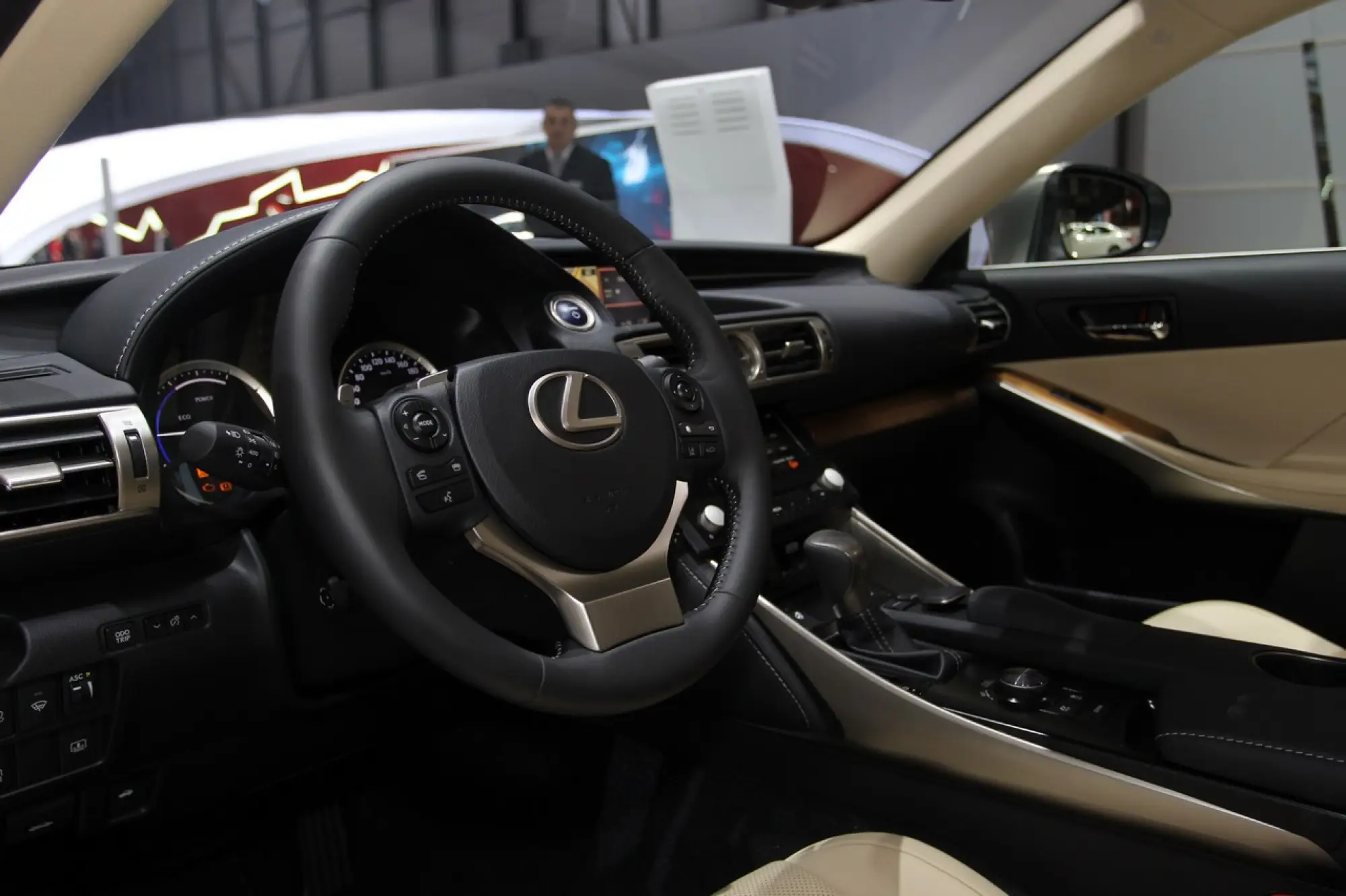 Lexus IS 300h - Salone di Ginevra 2013 - 5