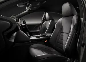 Lexus IS F Sport Mode Black III - Foto