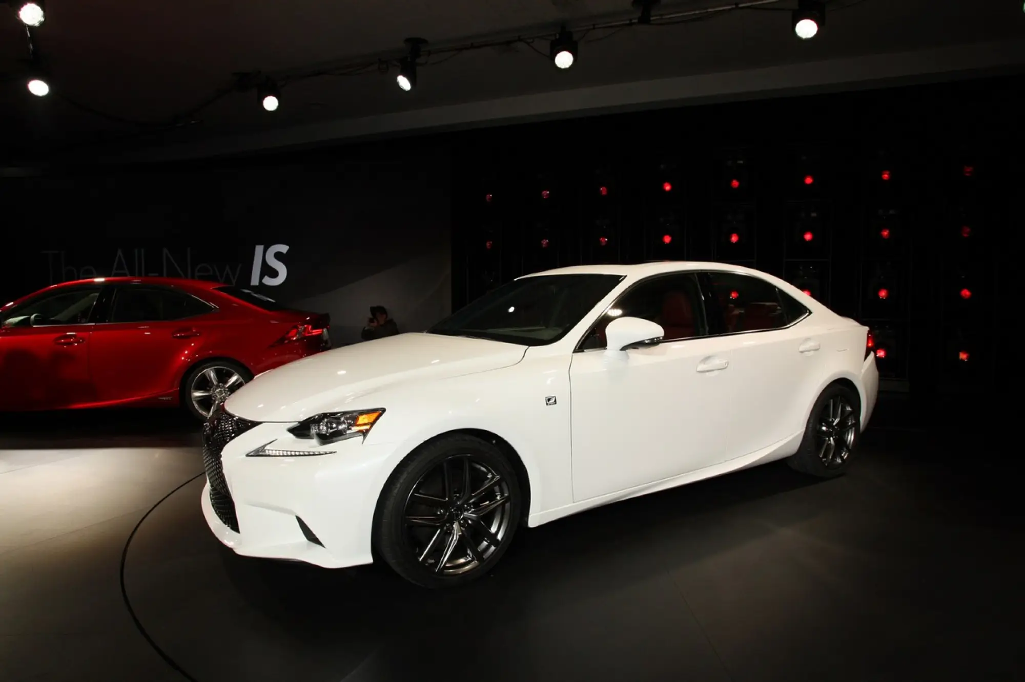 Lexus IS F Sport - Salone di Detroit 2013 - 17
