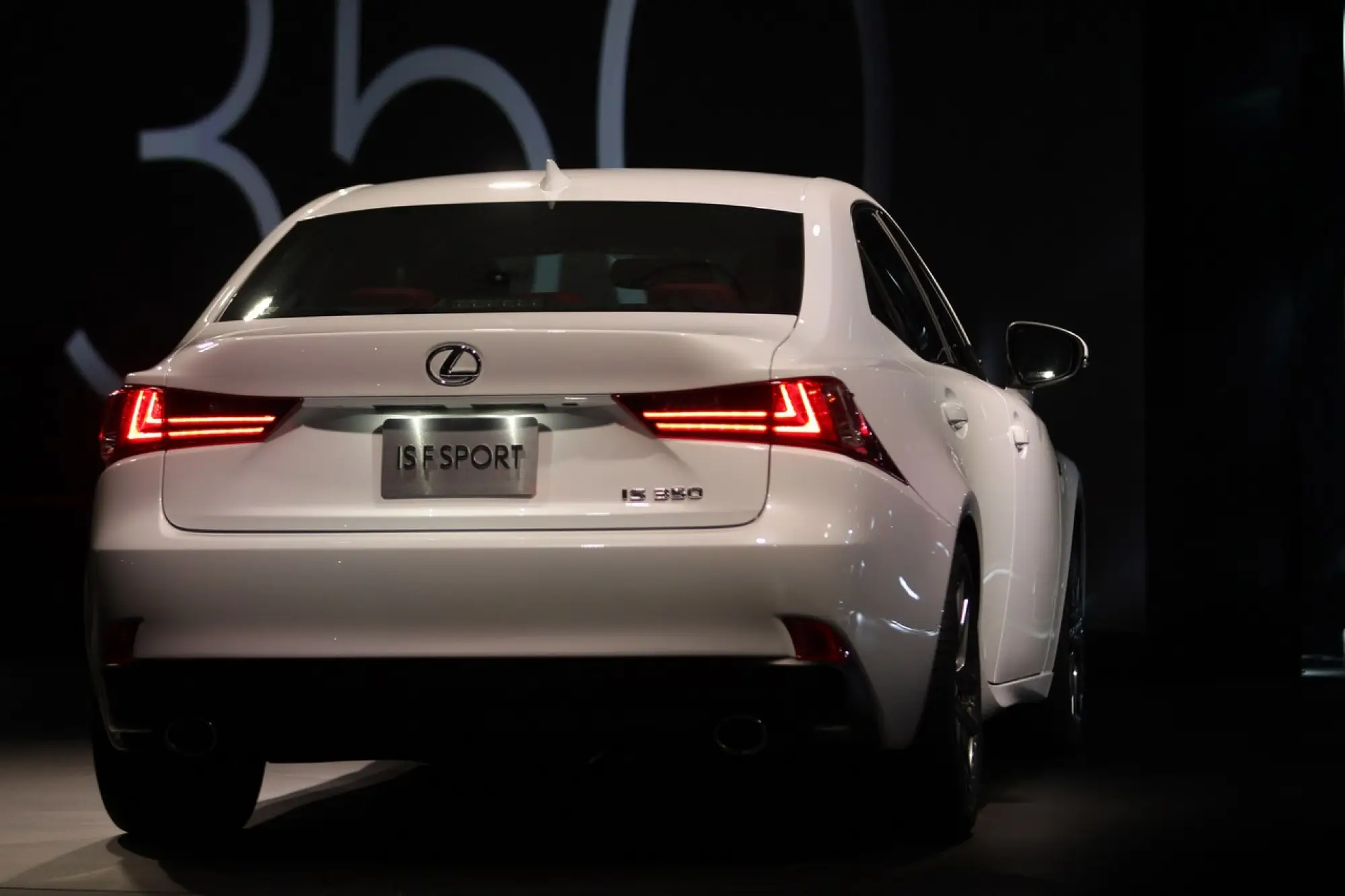 Lexus IS F Sport - Salone di Detroit 2013 - 27