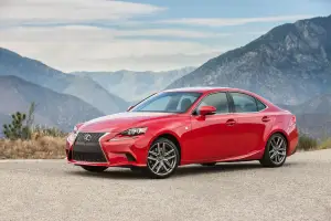 Lexus IS MY 2016