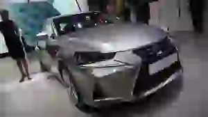 Lexus IS - Salone di Parigi 2016