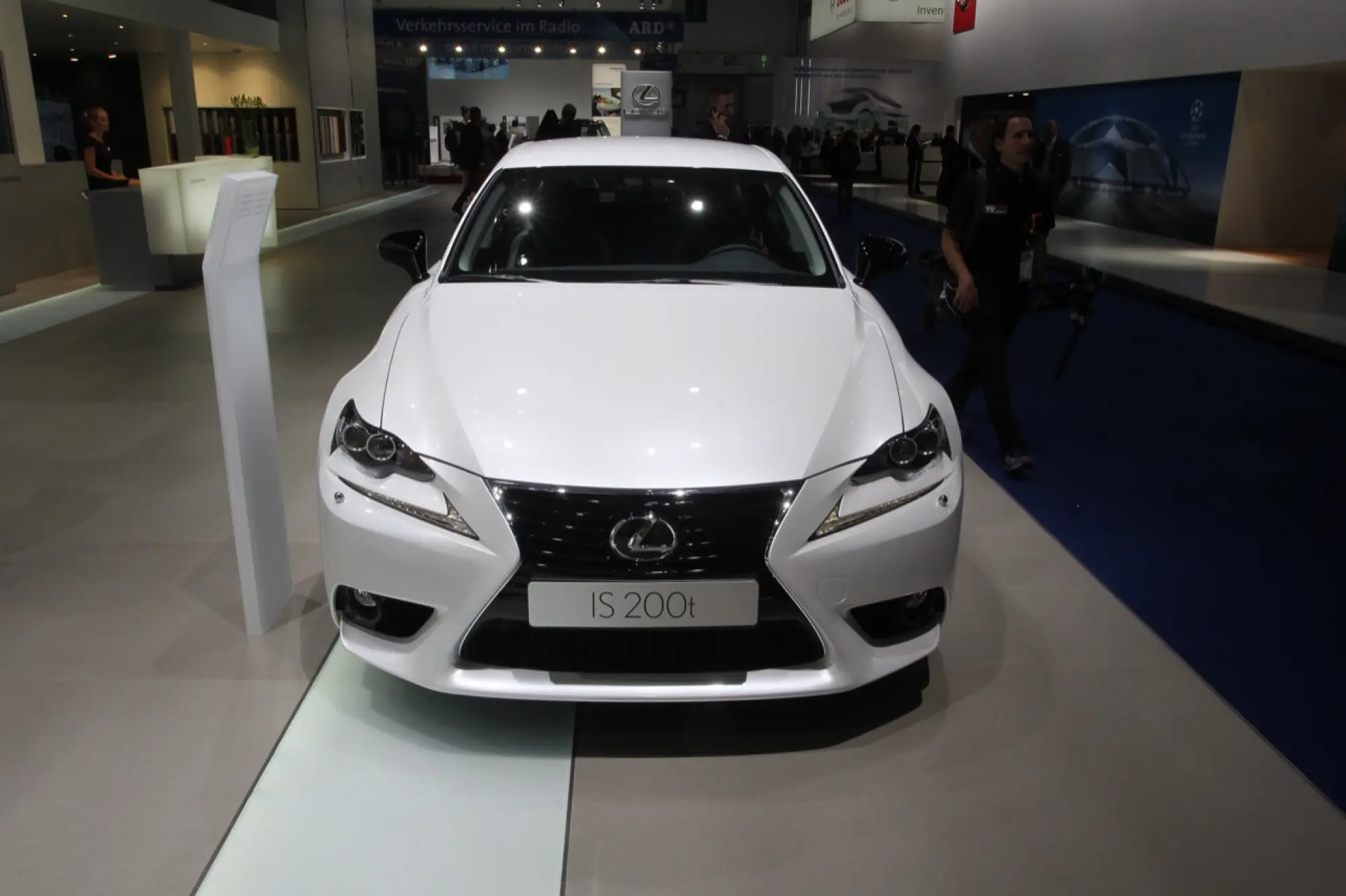 Lexus IS Sport - Salone di Francoforte 2015 - 4