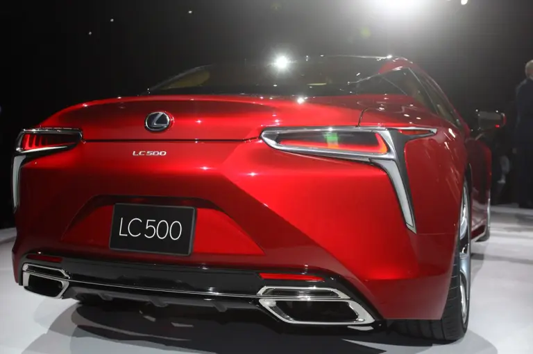Lexus LC 500 - Salone di Detroit 2016 - 2