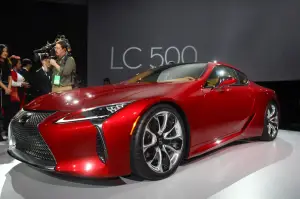 Lexus LC 500 - Salone di Detroit 2016 - 8