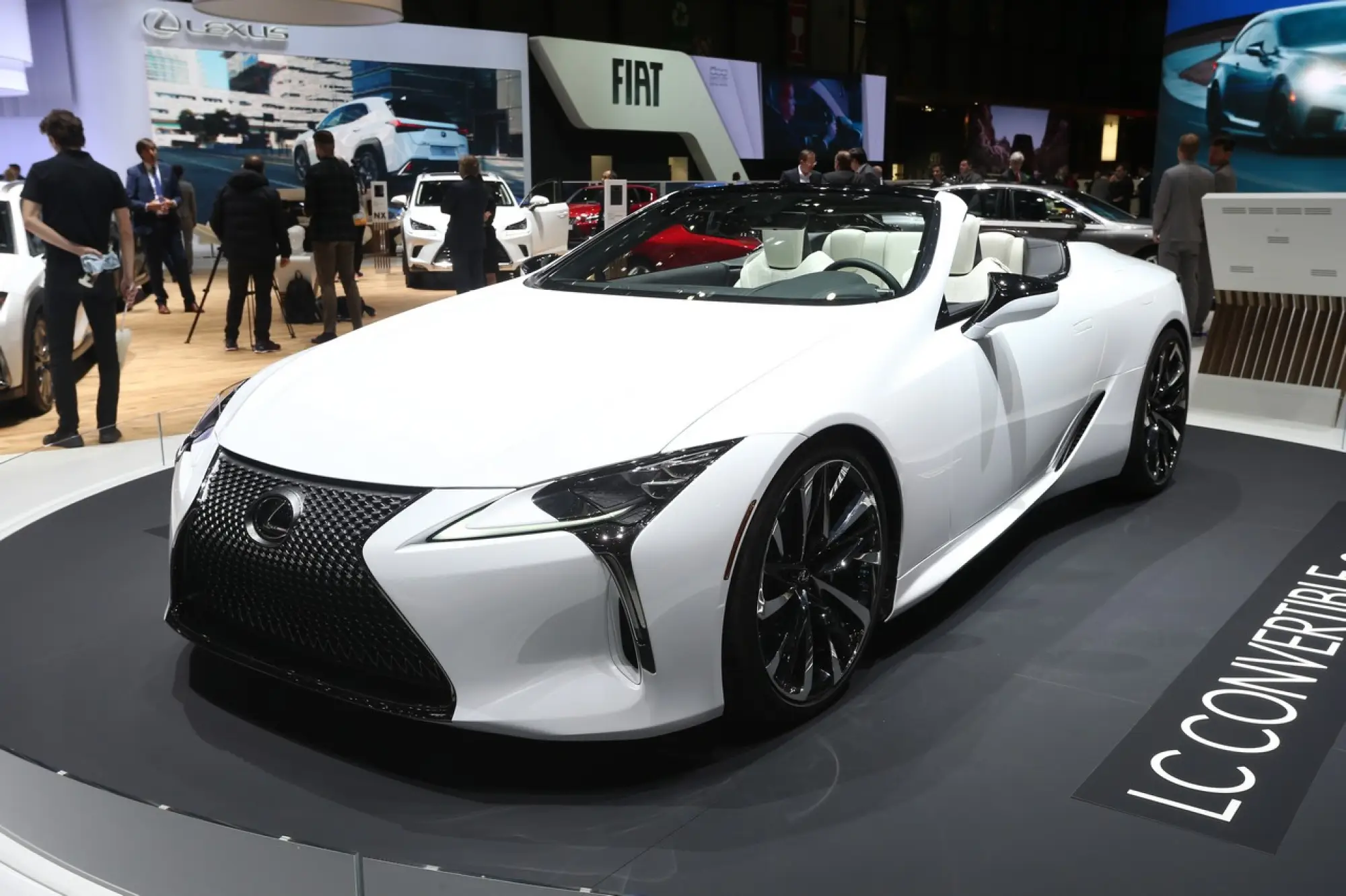 Lexus LC Convertible - Salone di Ginevra 2019 - 3