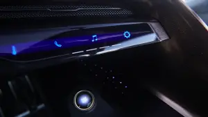 Lexus LF-1 Limitless Concept - 19