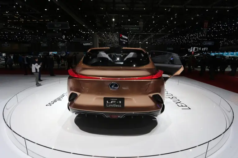 Lexus LF-1 Limitless - Salone di Ginevra 2018 - 2