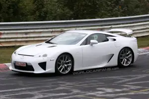 Lexus LF-A in pista - 13