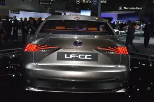 Lexus LF-CC Concept - 10