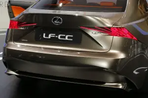Lexus LF-CC Concept - 14