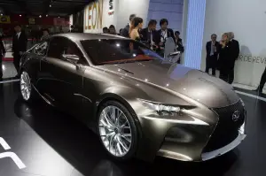 Lexus LF CC - Salone di Parigi 2012