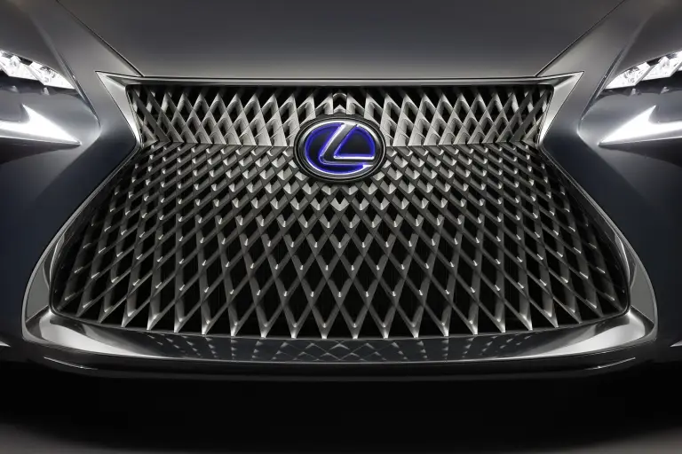 Lexus LF-FC Concept - 13