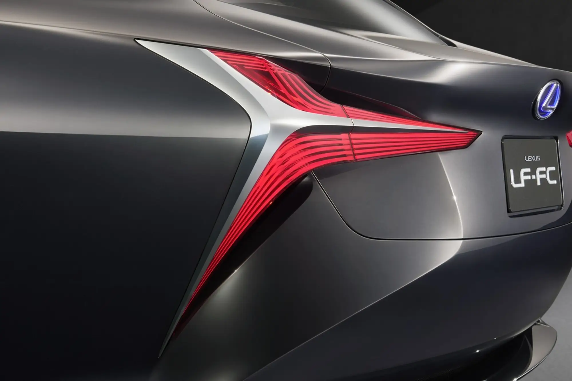 Lexus LF-FC Concept - 16