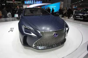 Lexus LF-FC - Salone di Ginevra 2016