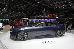 Lexus LF-FC - Salone di Ginevra 2016