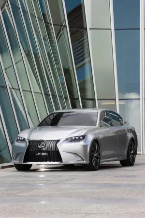 Lexus-LF-Gh - 2
