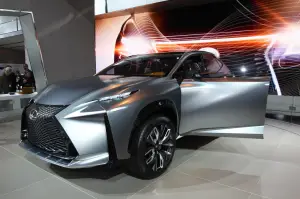 Lexus LF-NX - Salone di Detroit 2014