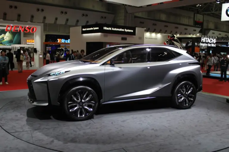 Lexus LF-NX Turbo Advanced Crossover Concept - Salone di Tokyo 2013 - 11