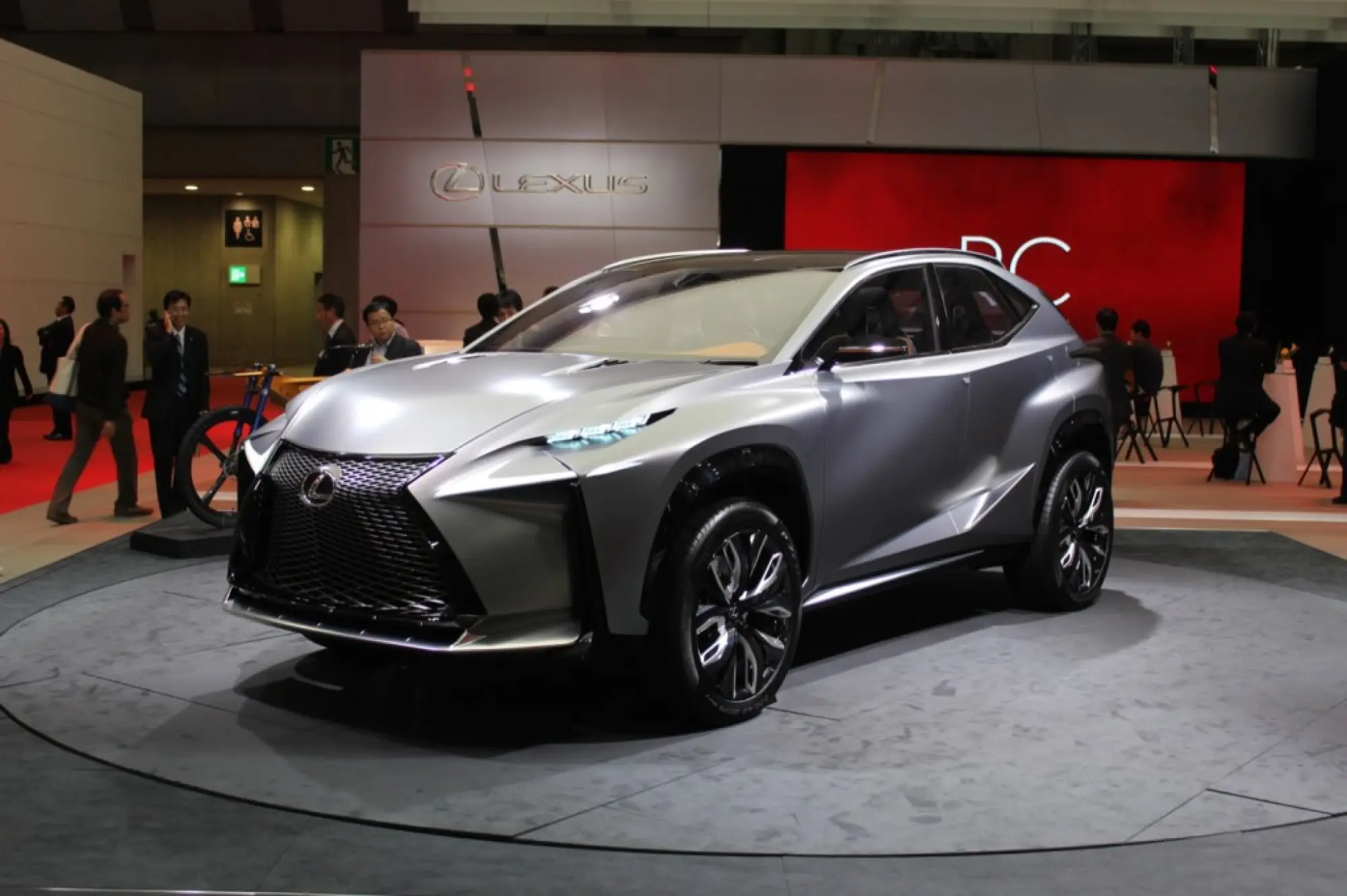 Lexus LF-NX Turbo Advanced Crossover Concept - Salone di Tokyo 2013 - 15