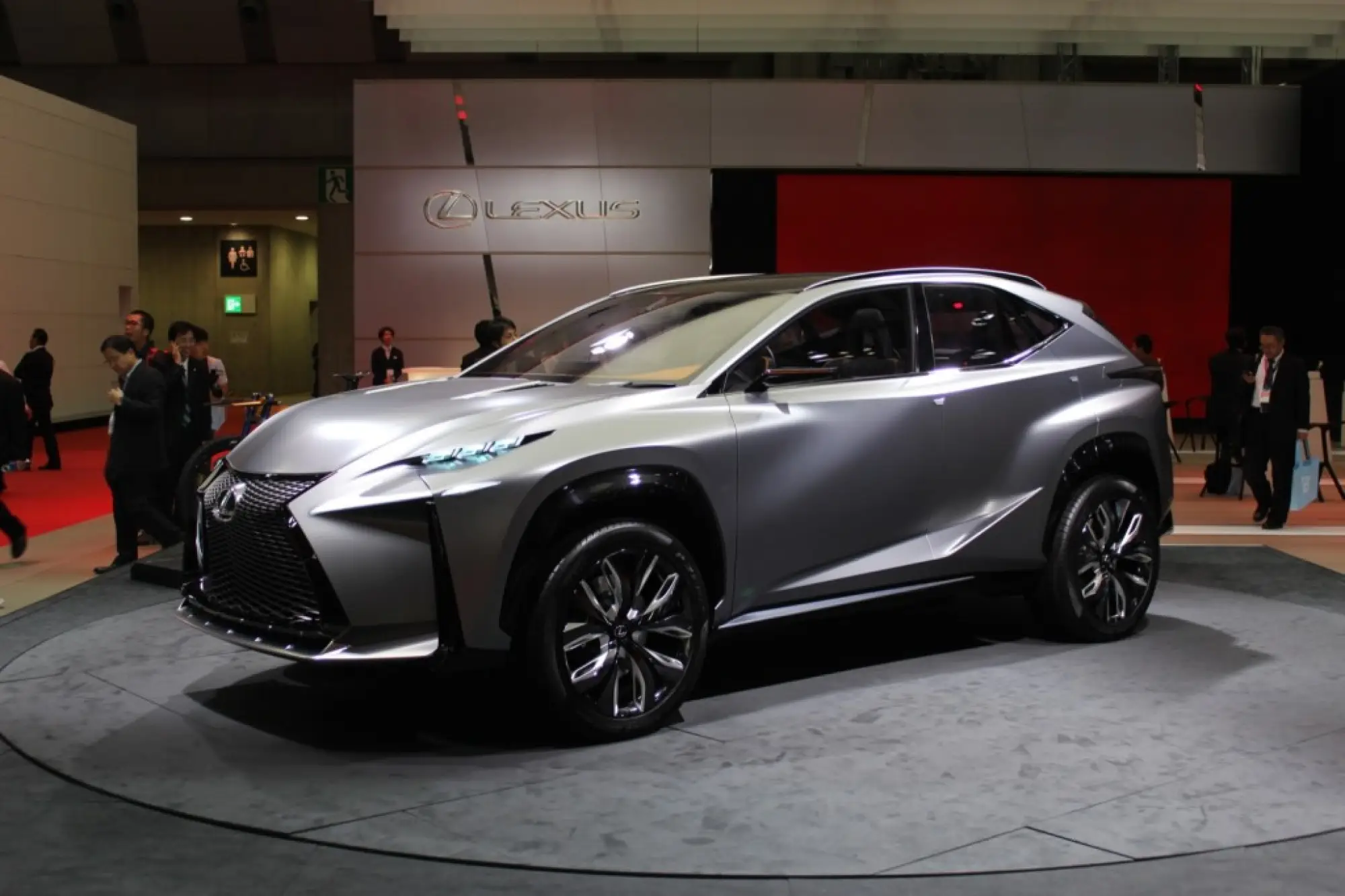 Lexus LF-NX Turbo Advanced Crossover Concept - Salone di Tokyo 2013 - 16