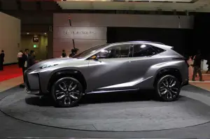 Lexus LF-NX Turbo Advanced Crossover Concept - Salone di Tokyo 2013 - 17