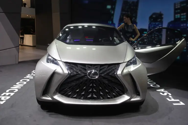 Lexus LF-SA concept - Salone di Ginevra 2015 Live - 4
