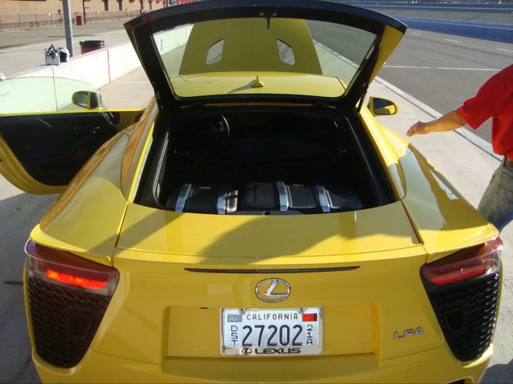 Lexus LFA durante un test in California - 1