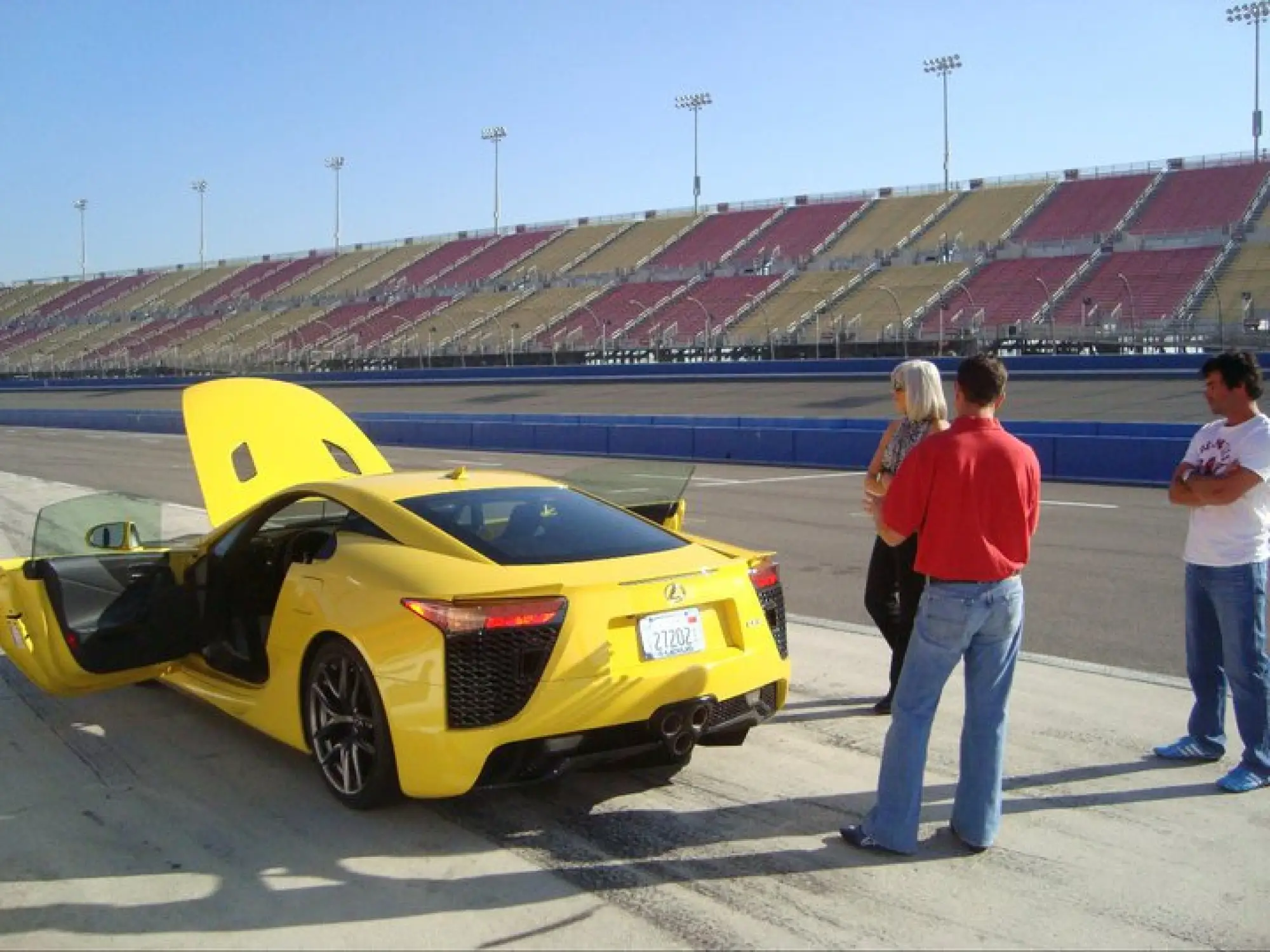 Lexus LFA durante un test in California - 5
