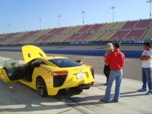 Lexus LFA durante un test in California - 5