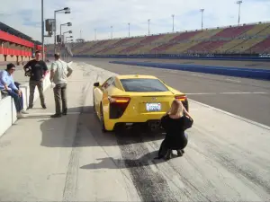 Lexus LFA durante un test in California