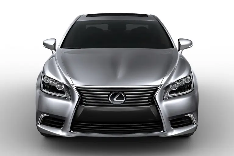 Lexus LS 2013 nuove immagini - 1