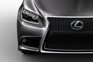 Lexus LS 2013 nuove immagini