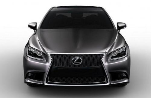 Lexus LS 2013 prime immagini