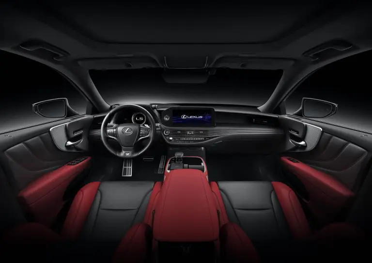 Lexus LS 2021 - 42