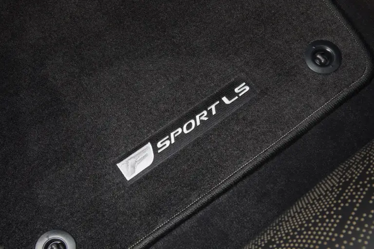 Lexus LS 500 F Sport MY 2018 - 35
