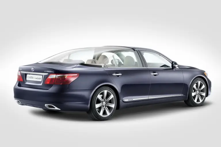 Lexus LS 600h Landaulet - 2