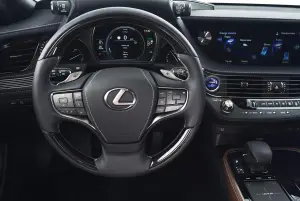 Lexus LS Hybrid MY 2018 - 25