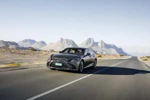 Lexus LS Hybrid MY 2018 - 37