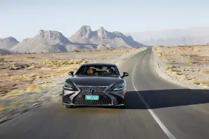 Lexus LS Hybrid MY 2018