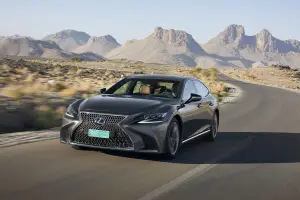 Lexus LS Hybrid MY 2018