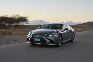 Lexus LS Hybrid MY 2018 - 3