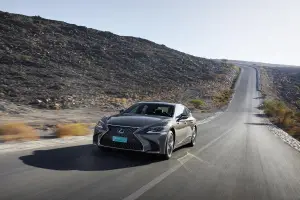 Lexus LS Hybrid MY 2018