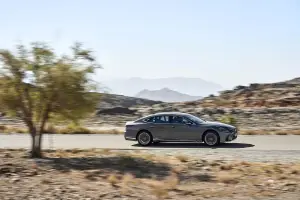 Lexus LS Hybrid MY 2018