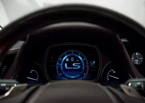 Lexus LS MY 2018 - 17