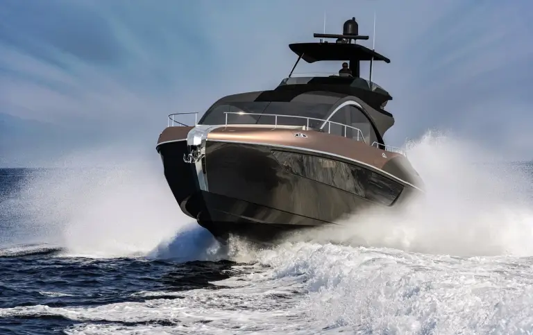Lexus LY 650 Yacht - 14