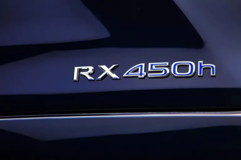 Lexus - nuove RX e GS 200t - 11